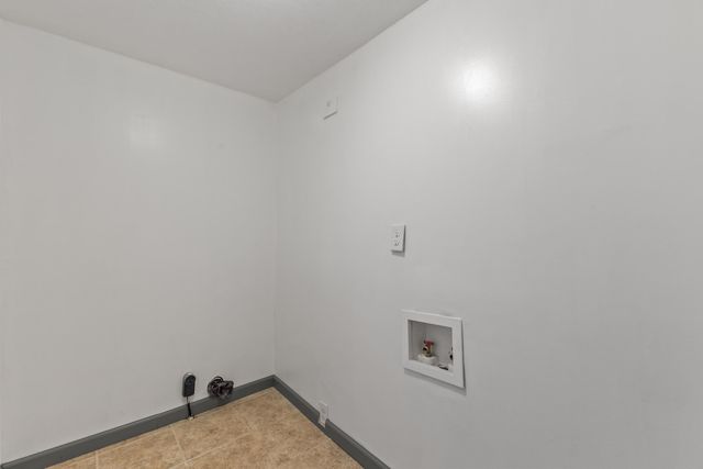 9 Dearman Rd., Collins, MS 39428