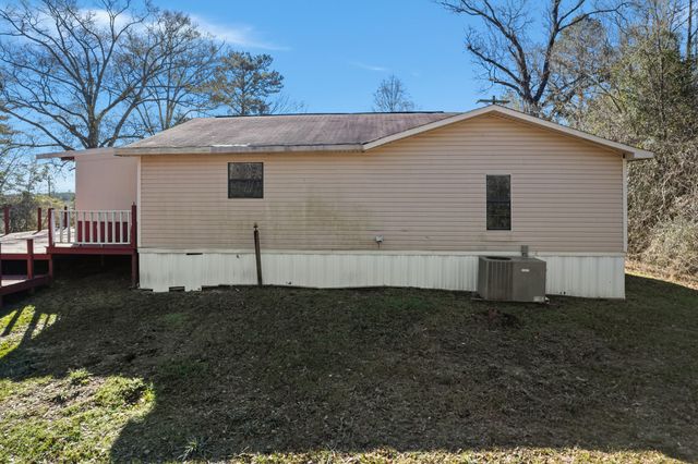 9 Dearman Rd., Collins, MS 39428