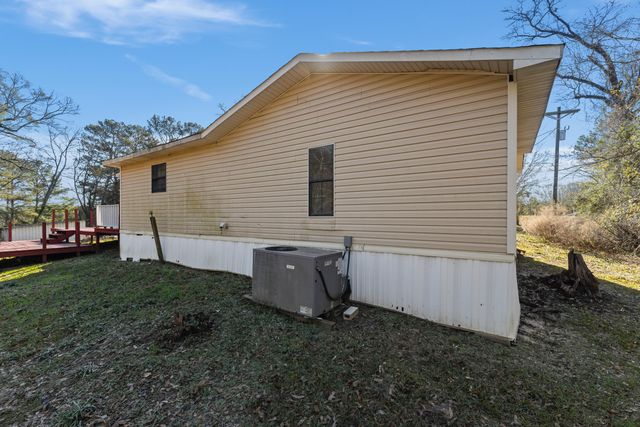 9 Dearman Rd., Collins, MS 39428