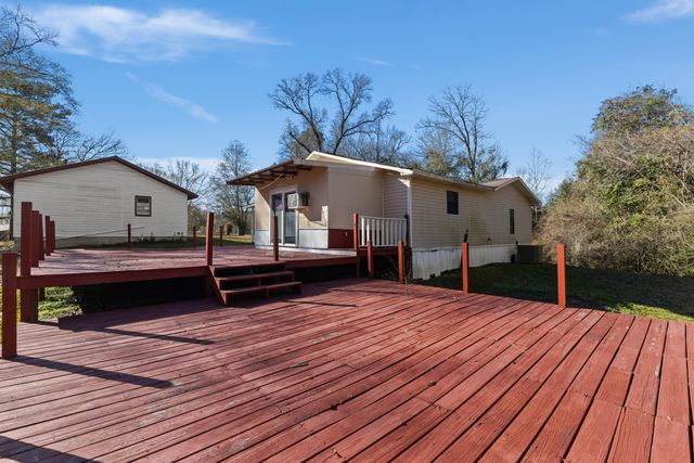 9 Dearman Rd., Collins, MS 39428