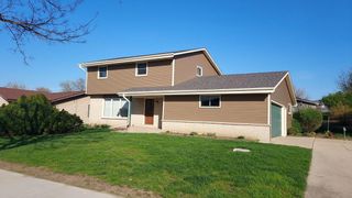 8030 Waring DRIVE, Oak Creek, WI 53154