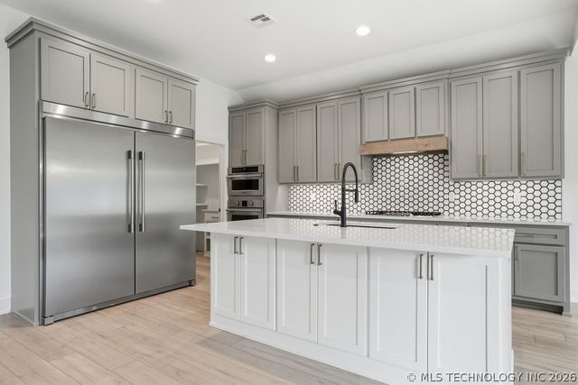 1114 W 86th Street, Tulsa, OK 74132