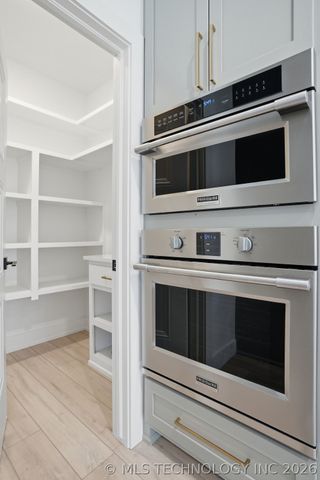 1114 W 86th Street, Tulsa, OK 74132