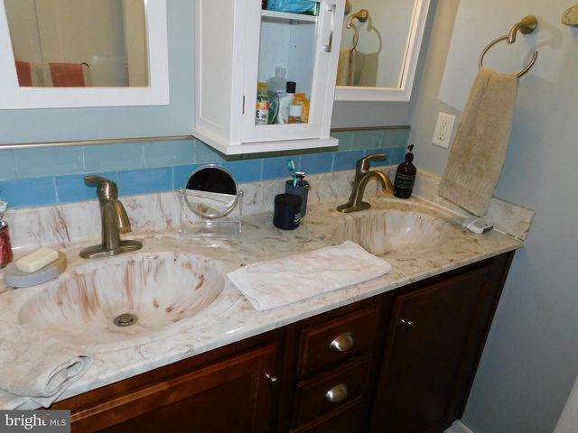 1101 ALBROUGH BLVD, Colonial Beach, VA 22443