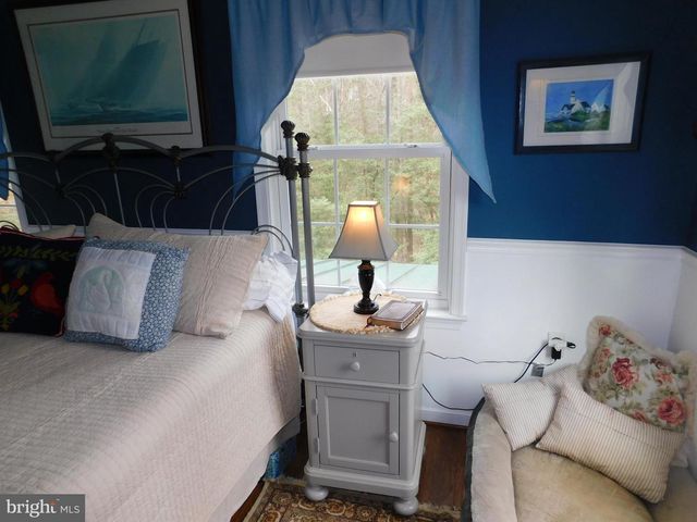 1101 ALBROUGH BLVD, Colonial Beach, VA 22443