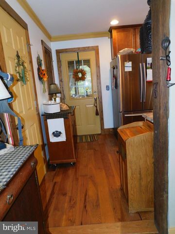 1101 ALBROUGH BLVD, Colonial Beach, VA 22443