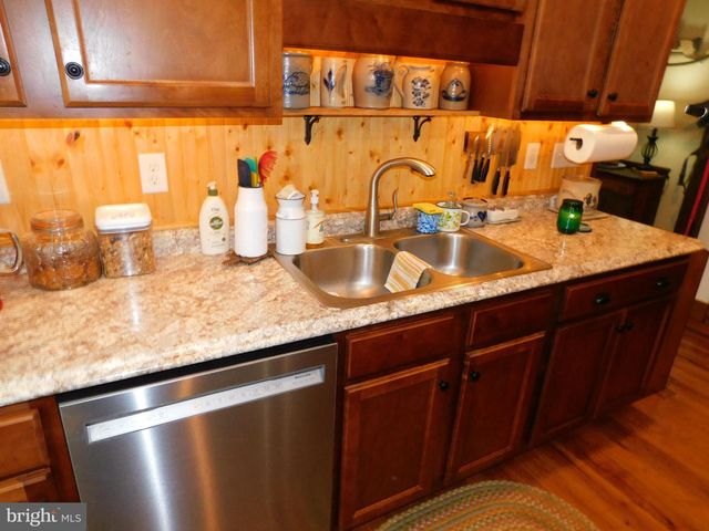 1101 ALBROUGH BLVD, Colonial Beach, VA 22443