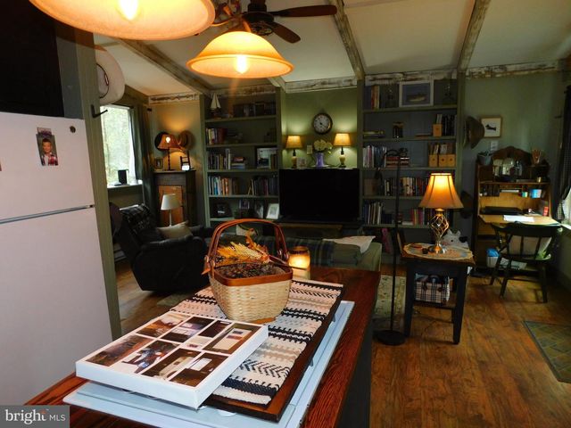 1101 ALBROUGH BLVD, Colonial Beach, VA 22443