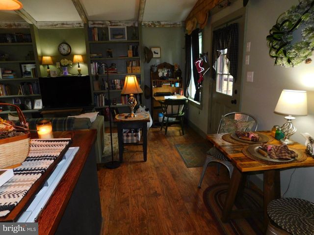 1101 ALBROUGH BLVD, Colonial Beach, VA 22443