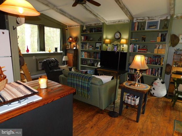 1101 ALBROUGH BLVD, Colonial Beach, VA 22443