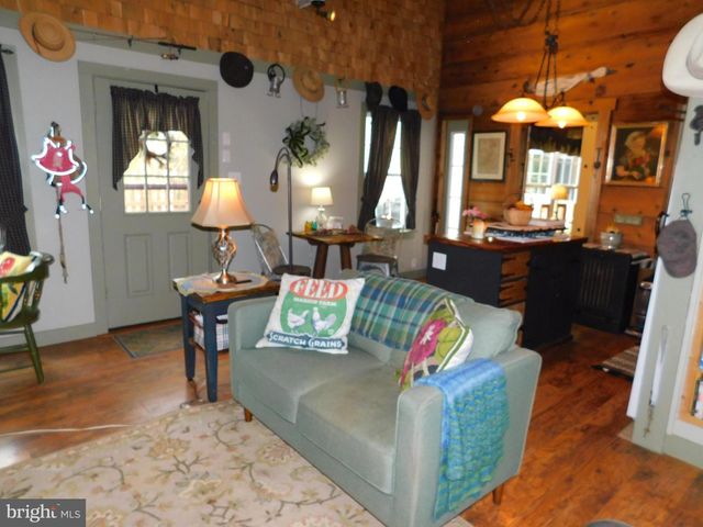 1101 ALBROUGH BLVD, Colonial Beach, VA 22443