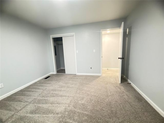 1719 N Vermont Avenue, Oklahoma City, OK 73107