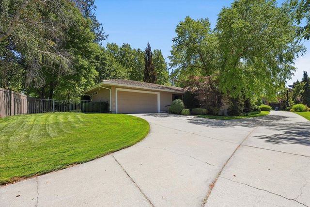 4402 S Saint Andrews Ln, Spokane, WA 99223