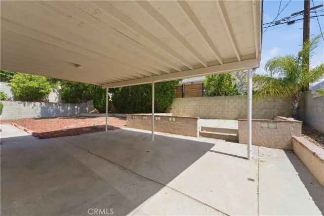 13868 Tucker Avenue, Sylmar, CA 91342