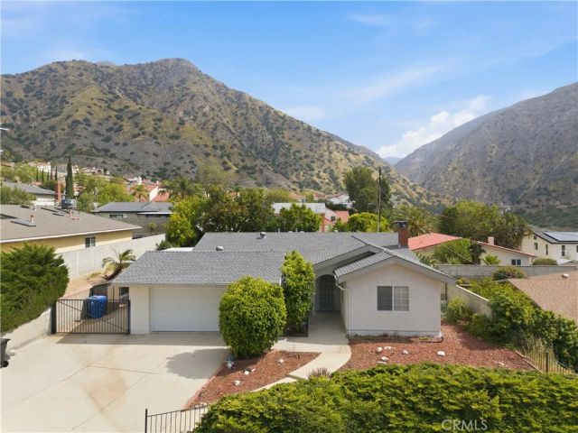 13868 Tucker Avenue, Sylmar, CA 91342