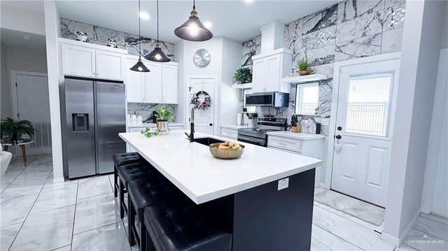 2505 S Cartier Drive, Edinburg, TX 78542