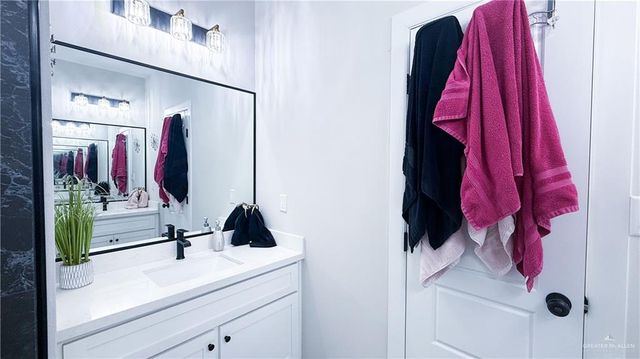 2505 S Cartier Drive, Edinburg, TX 78542