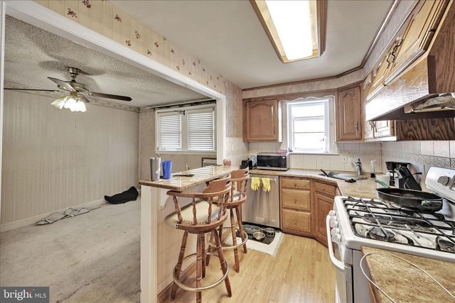 217 E GREENWOOD AVE, Lansdowne, PA 19050