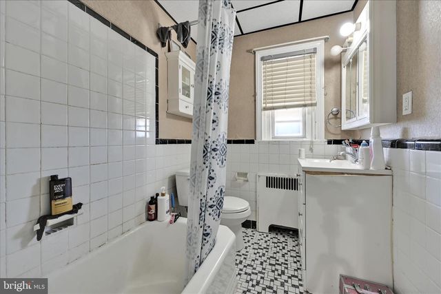 217 E GREENWOOD AVE, Lansdowne, PA 19050