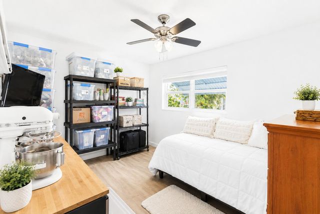 262 SW 8th Street, Dania Beach, FL 33004