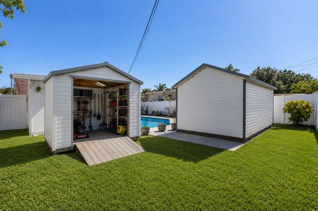 262 SW 8th Street, Dania Beach, FL 33004