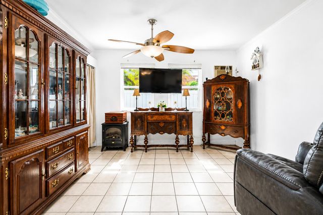 262 SW 8th Street, Dania Beach, FL 33004