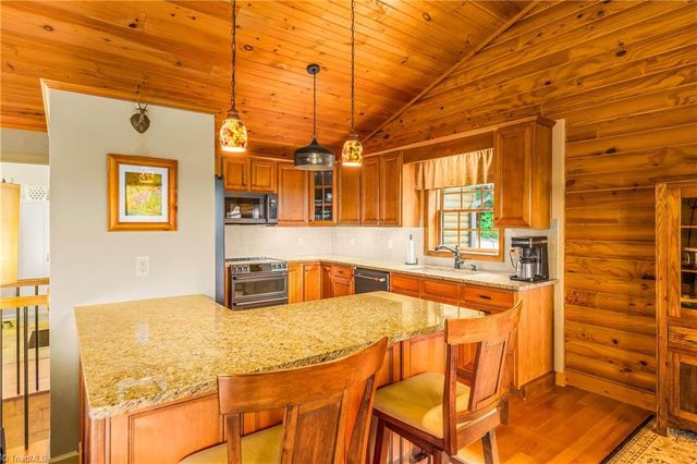 1399 Caraway Summit Trail, Sophia, NC 27350