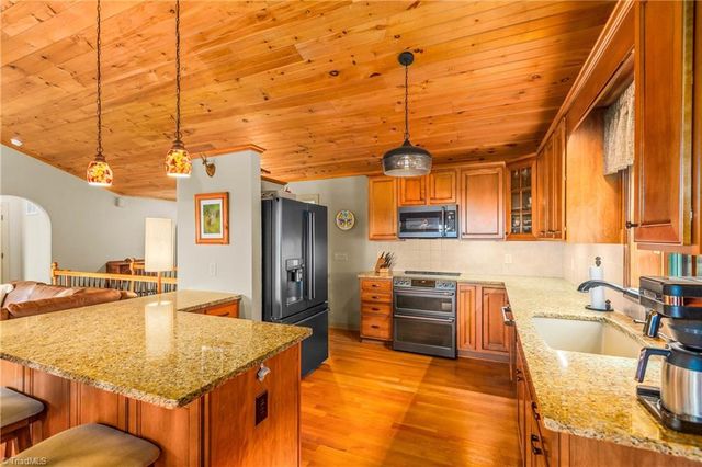 1399 Caraway Summit Trail, Sophia, NC 27350