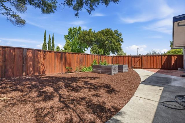 1143 Tangerine Way, Sunnyvale, CA 94087