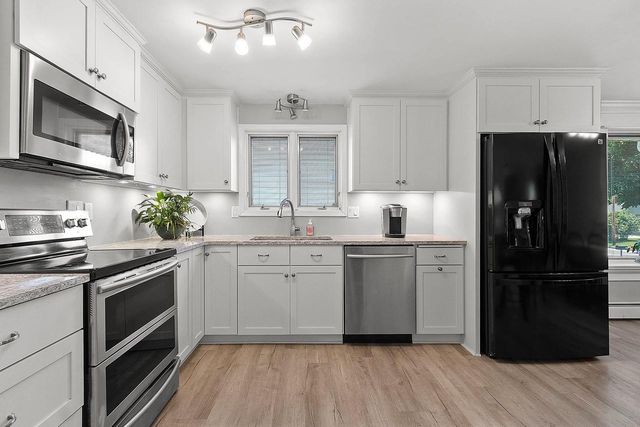 601 BROOKRIDGE STREET, Green Bay, WI 54301