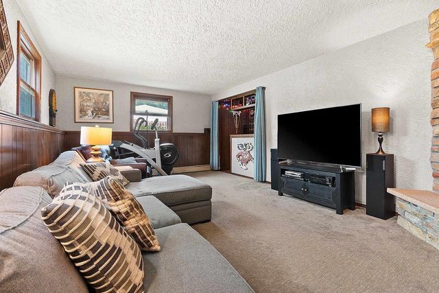 601 BROOKRIDGE STREET, Green Bay, WI 54301