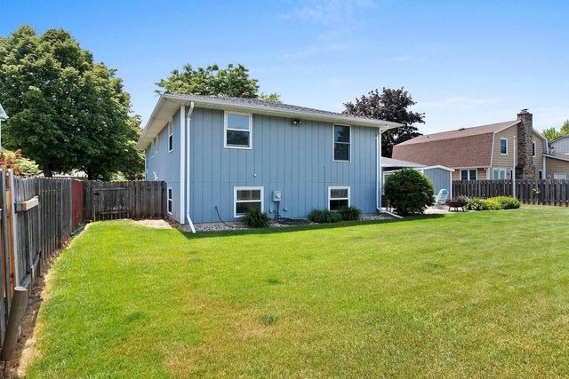 601 BROOKRIDGE STREET, Green Bay, WI 54301