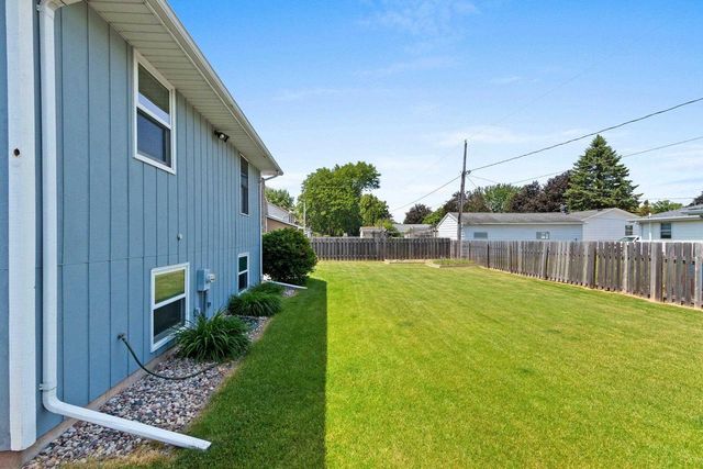 601 BROOKRIDGE STREET, Green Bay, WI 54301
