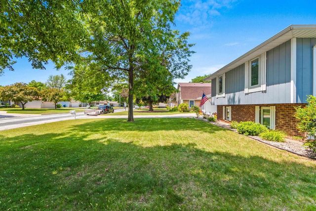 601 BROOKRIDGE STREET, Green Bay, WI 54301