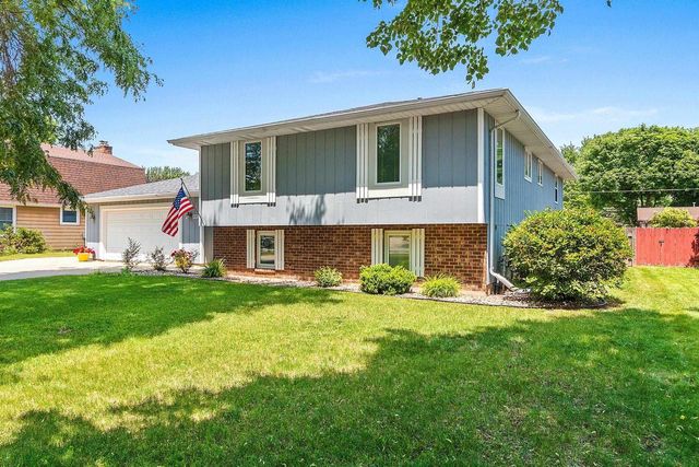 601 BROOKRIDGE STREET, Green Bay, WI 54301