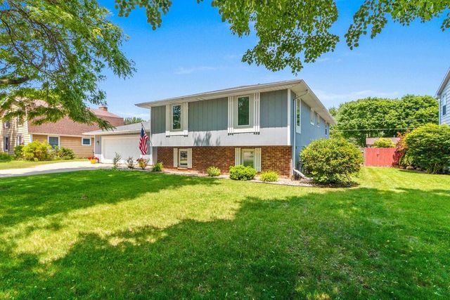 601 BROOKRIDGE STREET, Green Bay, WI 54301
