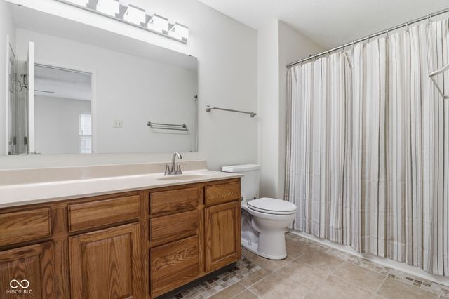 8649 Liberty Mills Drive, Indianapolis, IN 46113