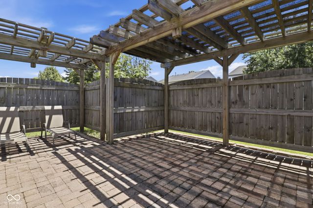 8649 Liberty Mills Drive, Indianapolis, IN 46113