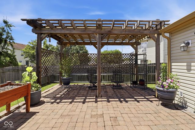 8649 Liberty Mills Drive, Indianapolis, IN 46113