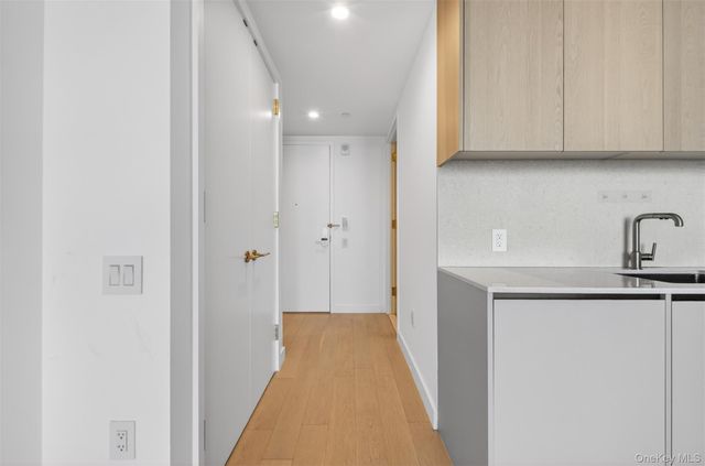 3 Court Square, Long Island City, NY 11101