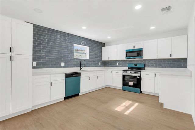 2020 COCOS COURT, Winter Park, FL 32792