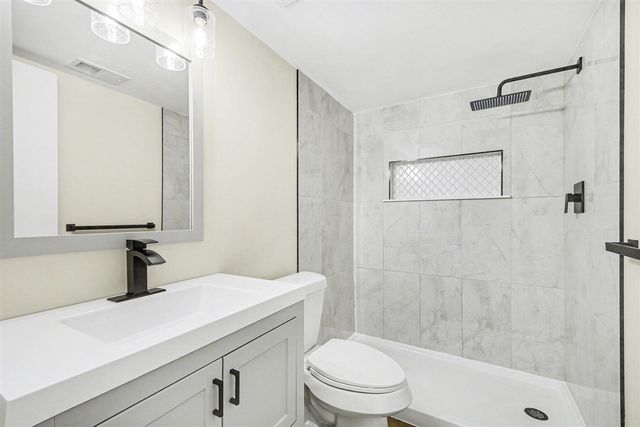 2671 Stonebluff Drive, Wyoming, MI 49519