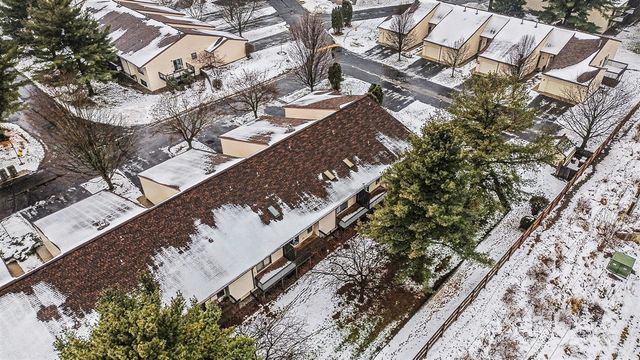 2671 Stonebluff Drive, Wyoming, MI 49519