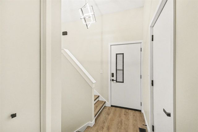 2671 Stonebluff Drive, Wyoming, MI 49519