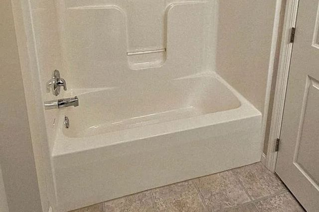 1307 Bridgewater Way N, Mansfield, OH 44906