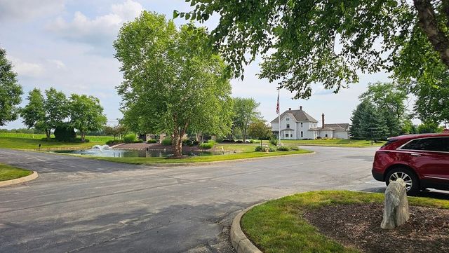 1307 Bridgewater Way N, Mansfield, OH 44906