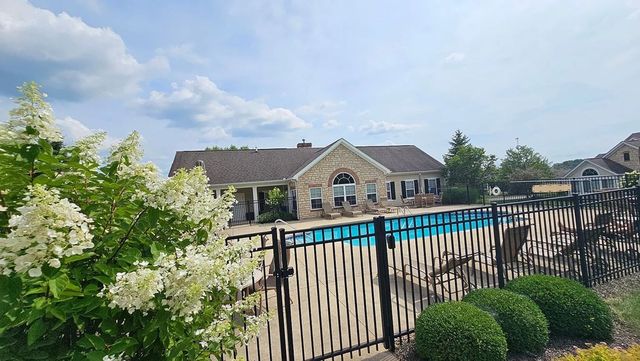 1307 Bridgewater Way N, Mansfield, OH 44906