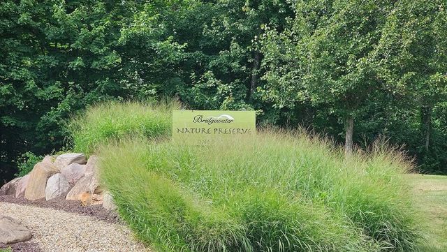 1307 Bridgewater Way N, Mansfield, OH 44906