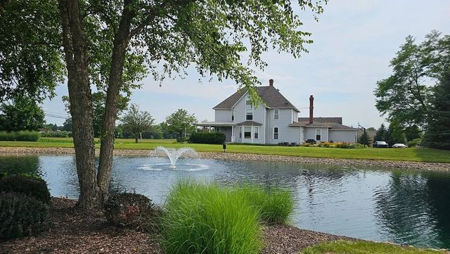 1307 Bridgewater Way N, Mansfield, OH 44906