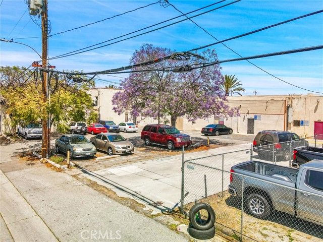 413 W Whittier Boulevard, Montebello, CA 90640
